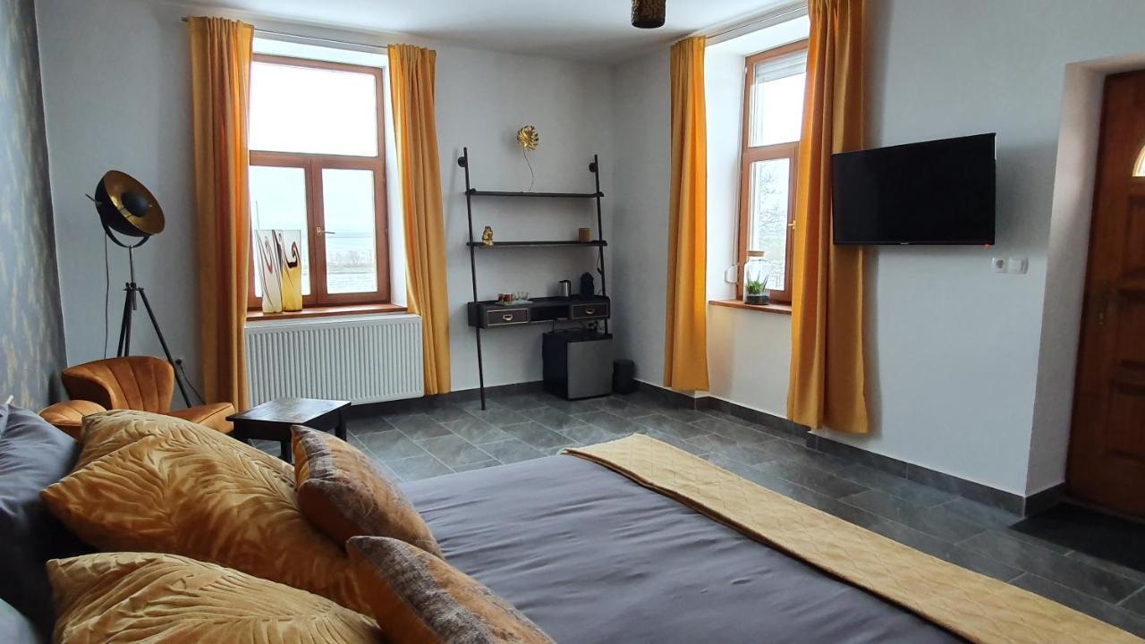 Bed and Breakfast Tisza White House Tiszaszolos Exterior foto