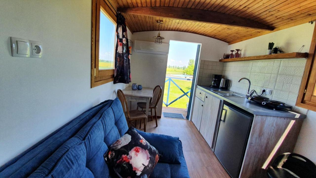 Bed and Breakfast Tisza White House Tiszaszolos Exterior foto