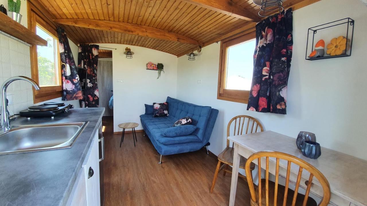Bed and Breakfast Tisza White House Tiszaszolos Exterior foto
